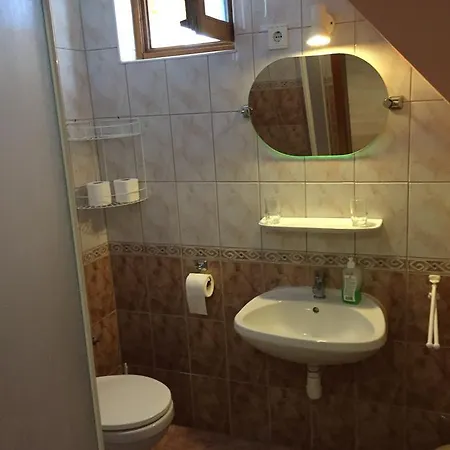 Aparthotel Madar Vendeghaz 4*