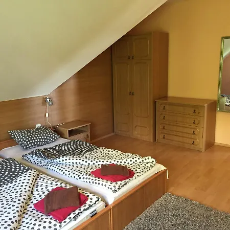 Aparthotel Madar Vendeghaz