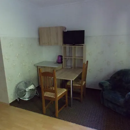 Aparthotel Madar Vendeghaz 4*